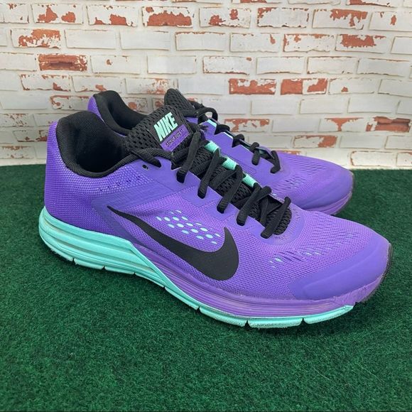 Nike Shoes - Nike Structure 17 Running Athletic Shoes